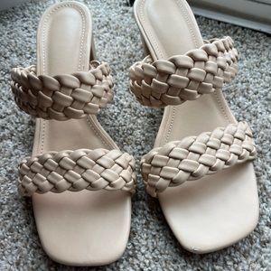 Boutique Nude braided sandal